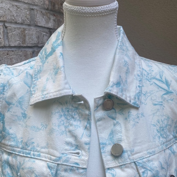 Elie Tahari Whimsical Print Jean Jacket Sz M - Picture 7 of 10